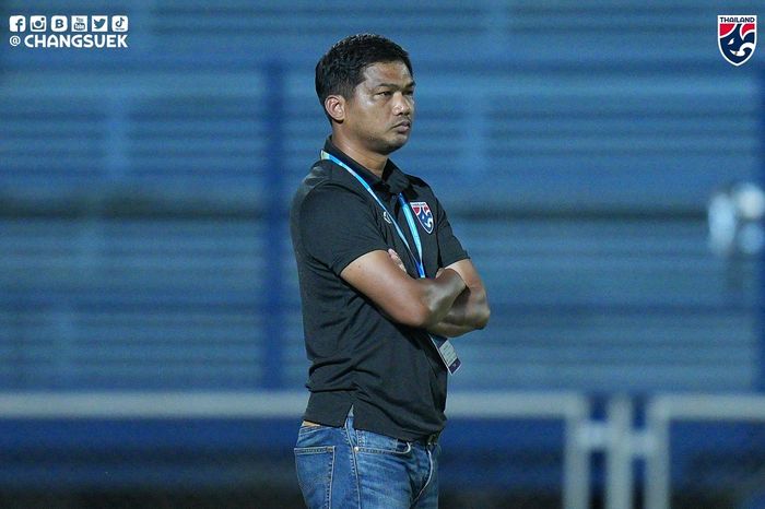 Pelatih timnas U-23 Thailand, Issara Sritaro.