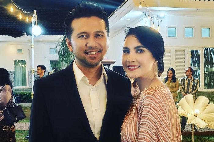 Emil Dardak dan Arumi Bachsin