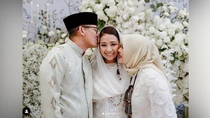 Potret Anneesha Atheera Uno, putri sulung Sandiaga Uno dan Nur Asia Uno, di acara pengajian menjelang hari pernikahan