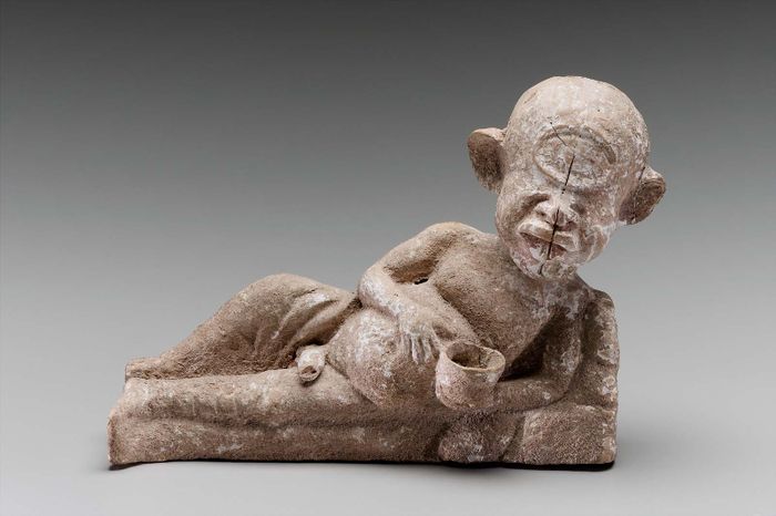 Selain dewa dewi, mitologi Yunani juga memiliki monster-monster yang menakutkan. Salah satunya adalah cyclops, raksasa bermata satu yang menjadi salah satu legenda Mediterania tertua yang paling memukau. 