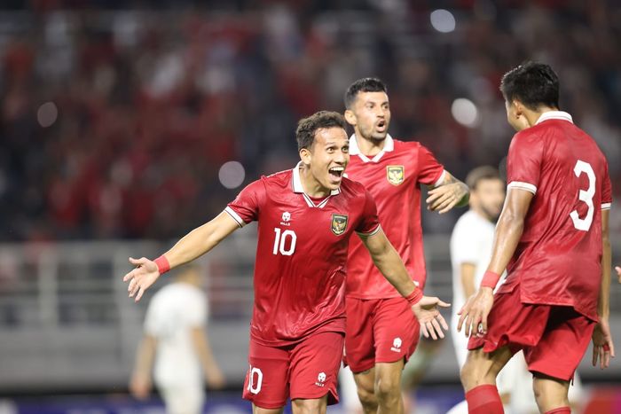 Penyerang timnas Indonesia, Egy Maulana Vikri, saat melakukan selebrasi setelah berhasil mencetak gol ke gawang Turkmenistan dalam laga FIFA Matchday yang berlangsung di Stadion Gelora Bung Tomo, Surabaya, Jumat (8/9/2023).