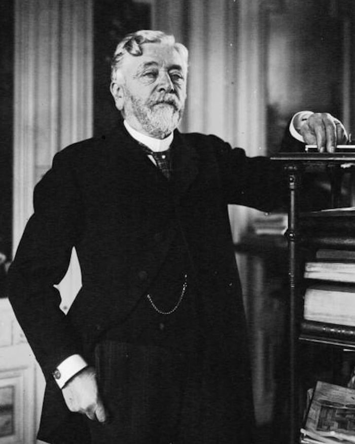 Foto insinyur Perancis Gustave Eiffel, 1910.