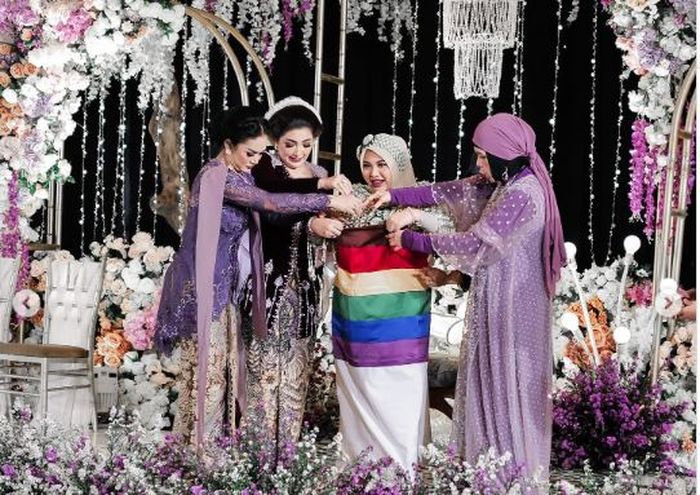 Acara 7 bulanan kehamilan Aurel Hermansyah