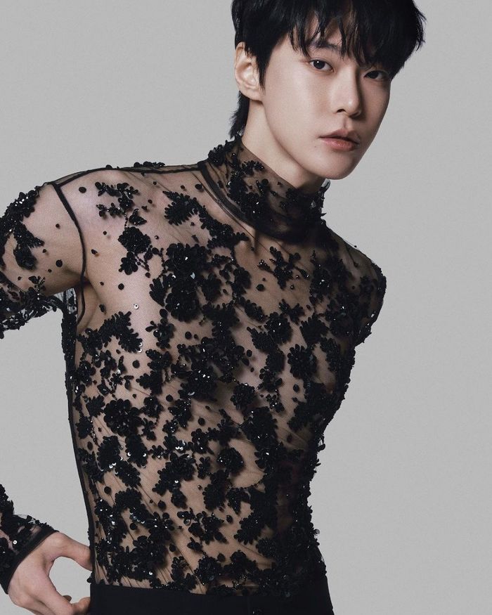 Doyoung resmi jadi BA Dolce &amp; Gabbana