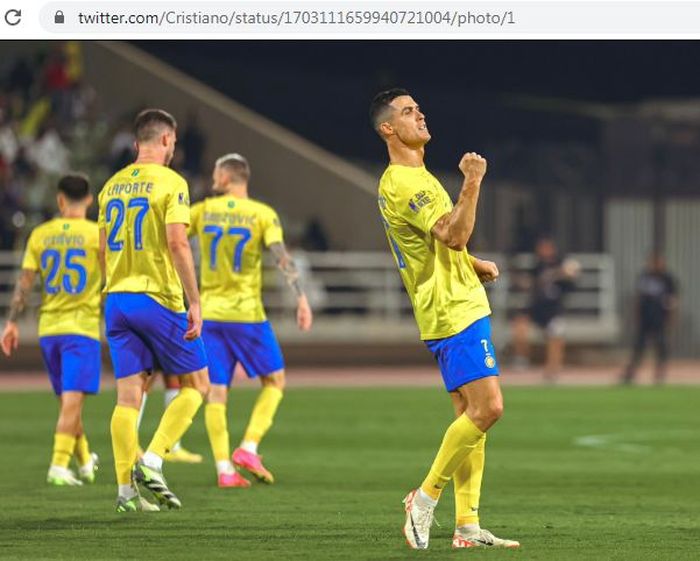 Selebrasi superstar Al Nassr, Cristiano Ronaldo, usai mencetak gol ke gawang Al Raed dalam lanjutan Liga Arab Saudi, Sabtu (16/9/2023) malam WIB.