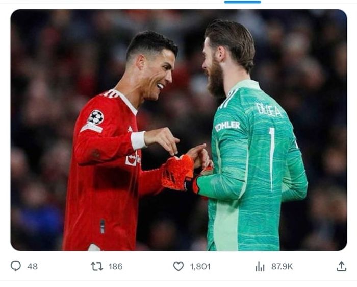 Cristiano Ronaldo (kiri) dan David de Gea jadi bintang saat Man United terakhir kali merasakan kemenangan di Liga Champions (23/11/2021). Terbaru, Selasa (3/10/2023), MU digebuk Galatasaray pada laga kandang pertamanya di Liga Champions musim ini.