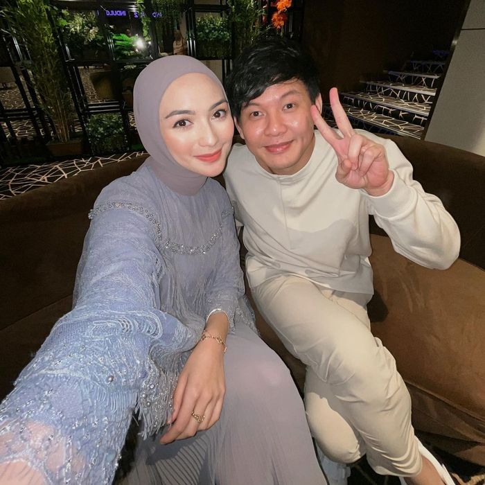 Reuni singkat Citra Kirana dan Andi Arsyil di Malaysia.