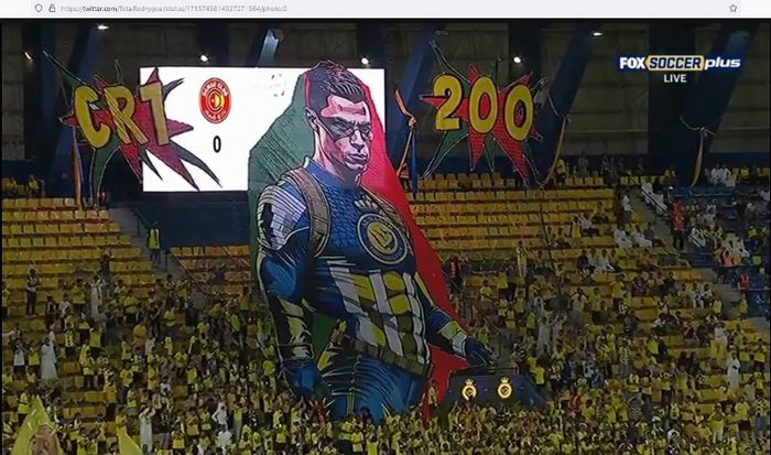 Spanduk yang dibentangkan fan Al Nassr dalma laga kontra Damak.