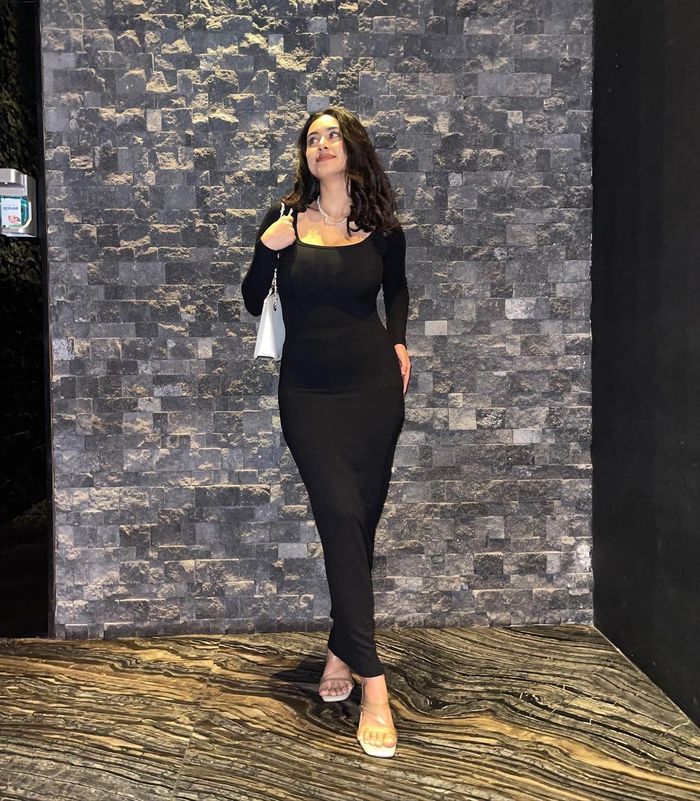 Potret cantik selebgram Afifah Riyad.