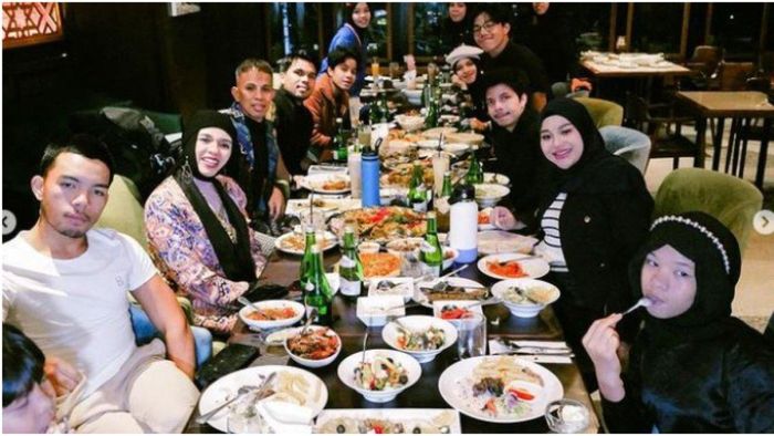 Penampilan ayah Atta Halilintar