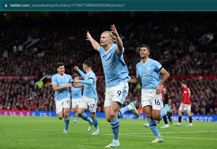 Penyerang Man City, Erling Haaland, mencetak 11 gol di Liga Inggris. Jumlah tersebut sama dengan gol satu skuad dari Man United.