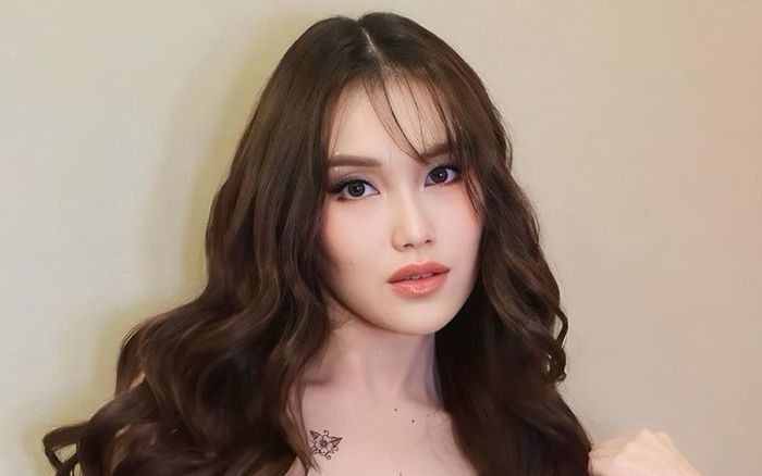 Intip penampilan Ayu Ting Ting, yuk!