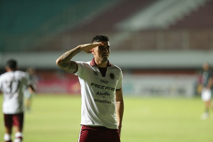 Selebrasi Fernando Rodriguez Saat Mencetak gol Pertama Persis Solo ke gawang PSS Sleman di Stadion Maguwoharjo, Sleman, Rabu (8/11/2023).