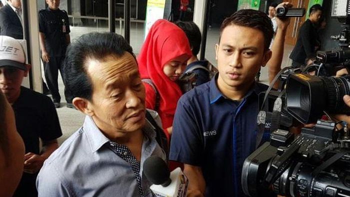 Edi Darmawan Salihin, ayah dari Wayan Mirna Salihin di Pengadilan Negeri Jakarta Pusat, Selasa (21/6/2016) 