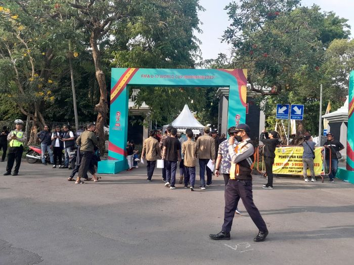 Begini situasi Stadion Manahan Solo jelang pertandingan Mali Vs Uzbekistan