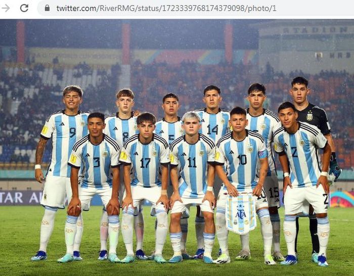 Para pemain timnas Argentina U-17 berfoto jelang duel melawan timnas Senegal U-17 di Piala Dunia U-17 2023 Indonesia.