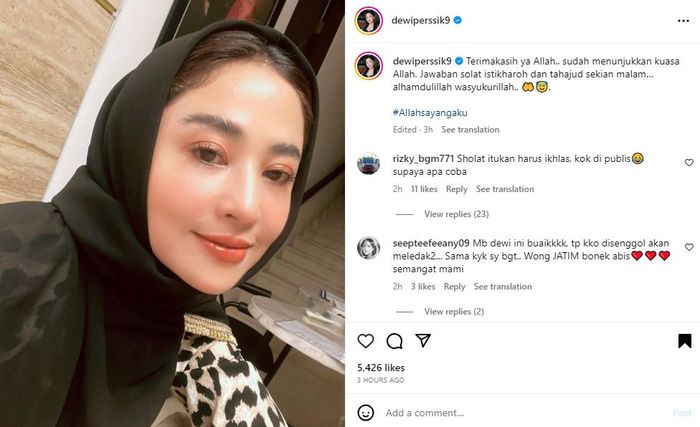 Unggahan DewI Perssik