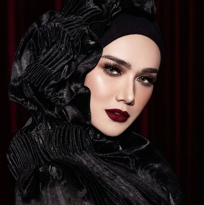 Pemotretan Mulan Jameela bersama fotografer Rio Motret.