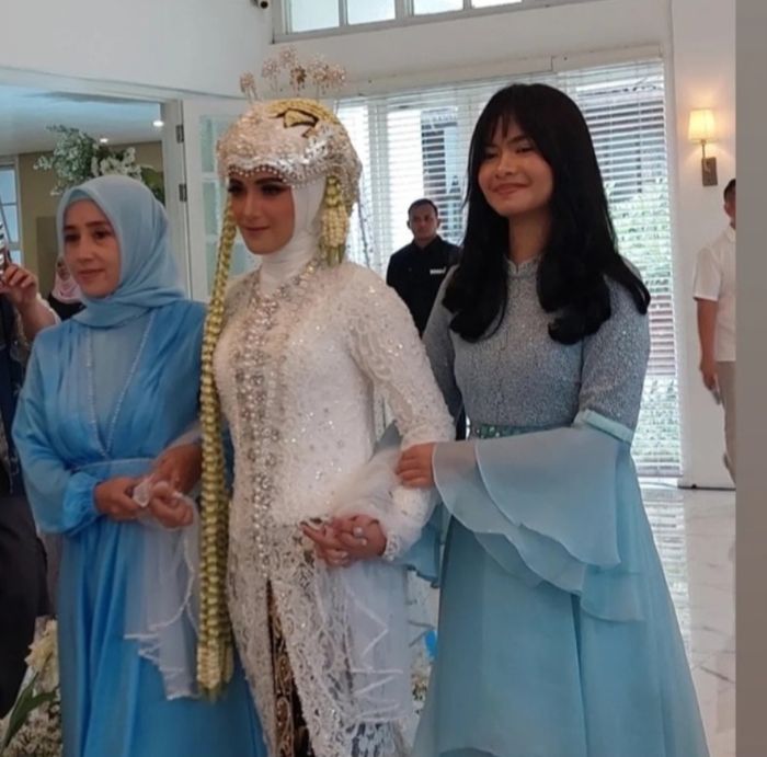 Salshadilla Juwita jadi bridesmaid Nadya Mustika