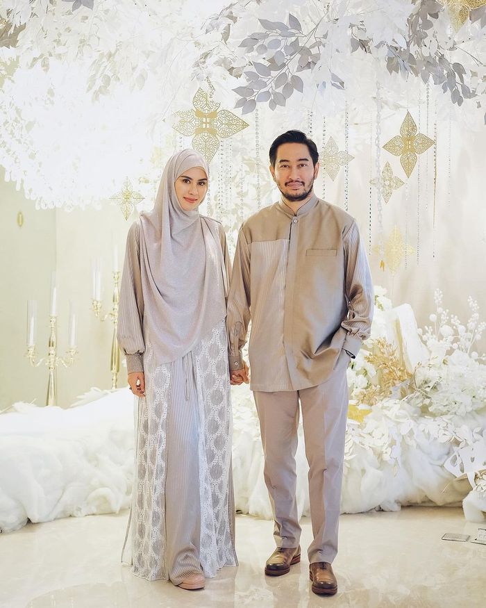 Potret berhijab Syahnaz bersama sang suami, Ritchie Ismail.