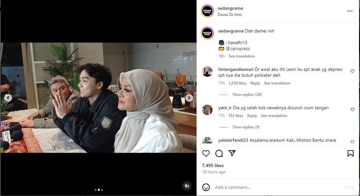 Momen Leon tunjukkan gelagat aneh di tengah wawancara  