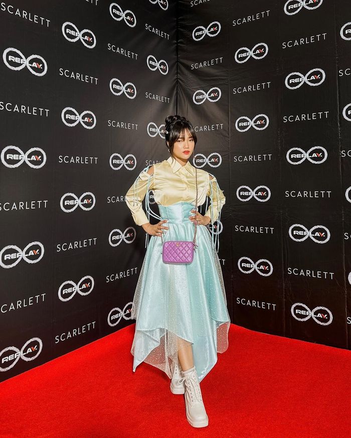 Penampilan Fuji dalam acara Met Gala TikTok Replay 2023.