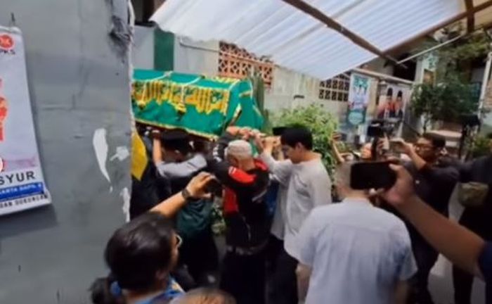 Innalillahi, Ibunda Maxime Bouttier Meninggal Dunia, Begini Suasana Rumah Duka, Netizen Beri Doa