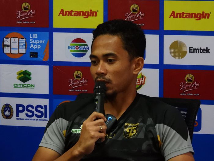 pemain Persebaya, Reva Adi