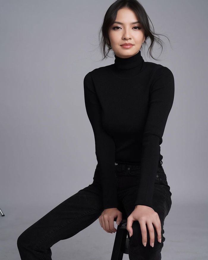 Pemotretan terbaru Raline Shah di tahun 2024.