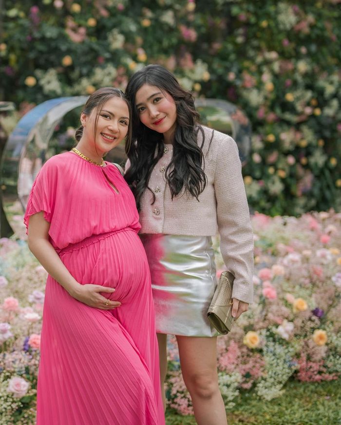 Jessica Mila dan Febby Rastanty saat menghadiri acara yang sama.