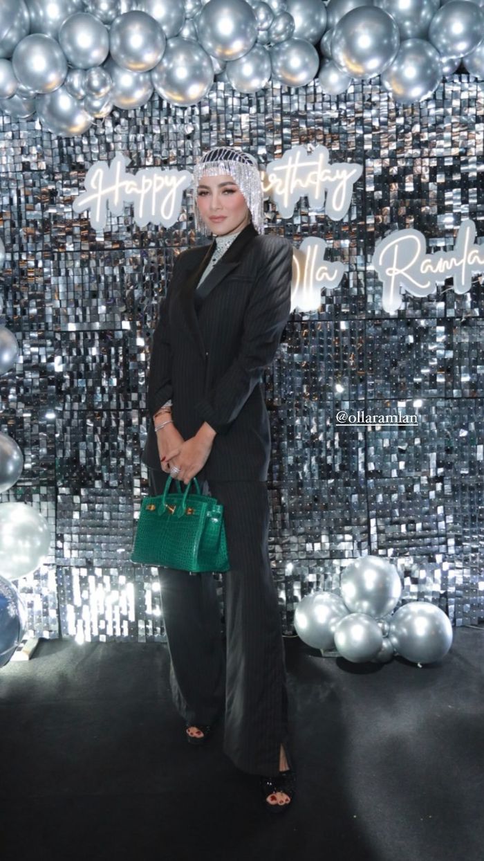 Detail menyeluruh Olla Ramlan di pesta ulang tahunnya.