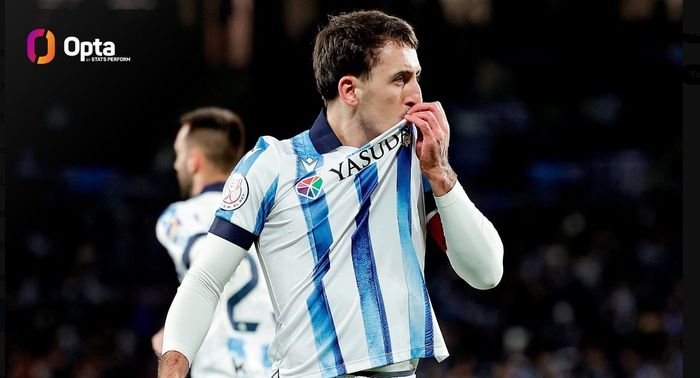 Mikel Oyarzabal mencetak gol Real Sociedad ke gawang Real Mallorca di semifinal Copa del Rey.