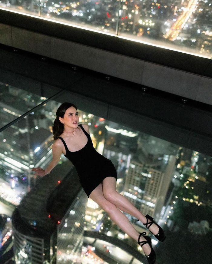 Potret Shandy Aulia saat liburan ke Bangkok, Thailand.