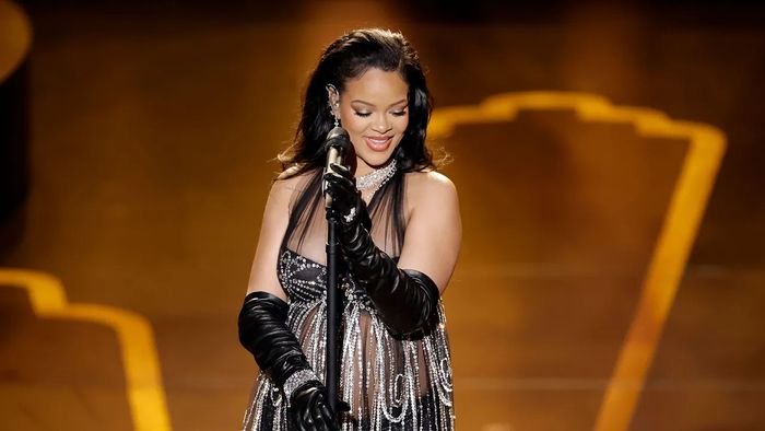 Rihanna dalam Academy Awards ke-95.