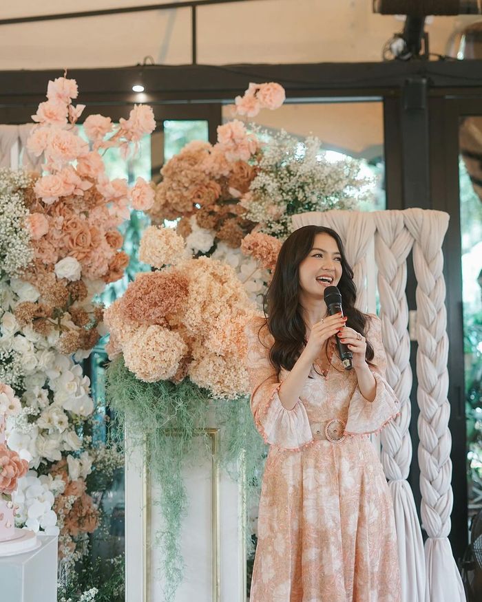 Raline Shah di pesta ulang tahunnya yang ke-39.