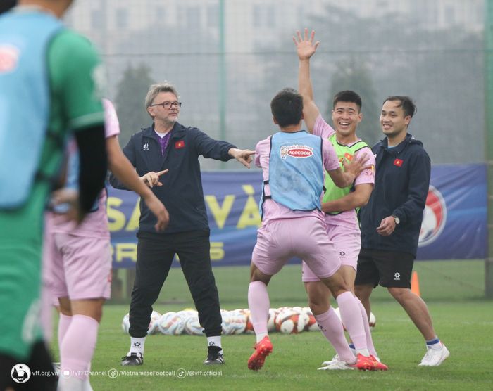 Persiapan Vietnam sebelum melawan timnas Indonesia.