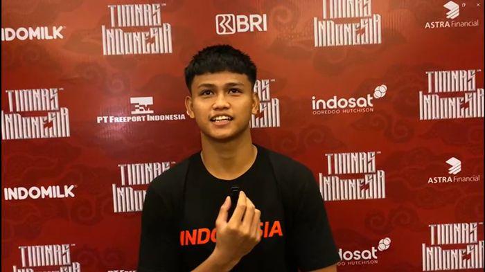 Penyerang timnas Indonesia, Hokky Caraka, saat memberikan keterangan kepada media, Minggu (17/3/2024).