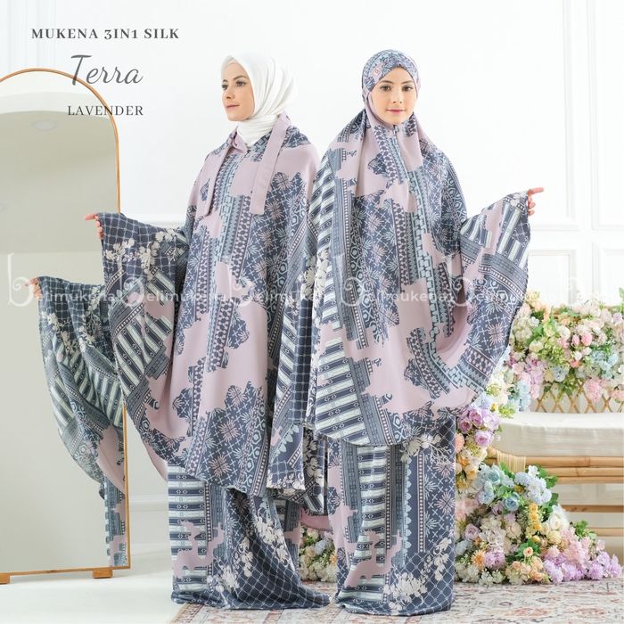 Rekomendasi mukena silk harga murah.