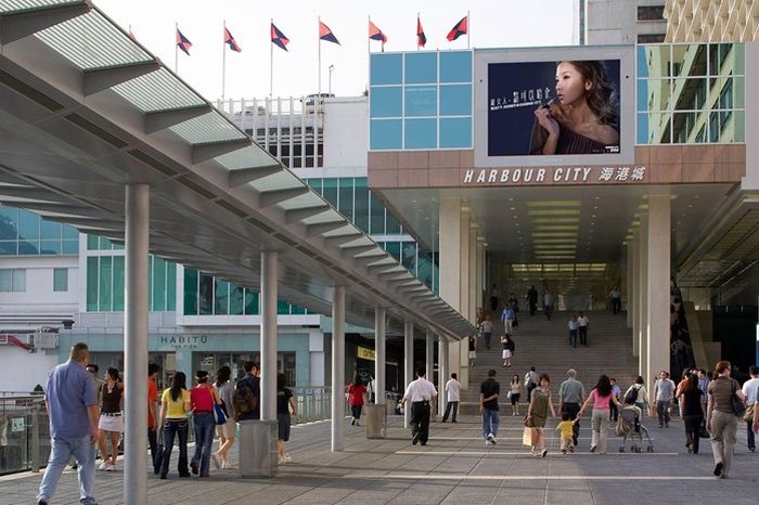 Harbour City, mal dan pusat perbelanjaan terbesar di Hong Kong.