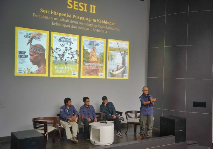 Pemaparan awak National Geographic Indonesia tentang Seri Ekspedisi Pusparagam Kehidupan, sebuah perjalanan muhibah demi menyingkap keanekaragaman kehidupan dan budaya di Indonesia.