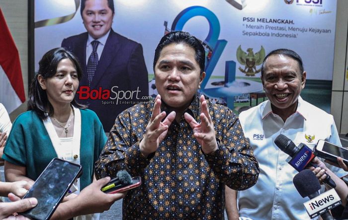 Ketua Umum PSSI, Erick Thohir, saat hadir dalam acara HUT PSSI ke-94 tahun di Menara Danareksa, Gambir, Jakarta, Jumat (19/4/2024).