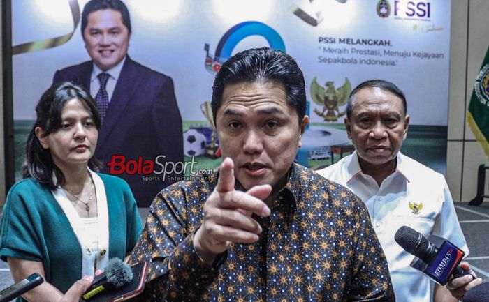 Ketua Umum PSSI, Erick Thohir, saat hadir dalam acara HUT PSSI ke-94 tahun di Menara Danareksa, Gambir, Jakarta, Jumat (19/4/2024).