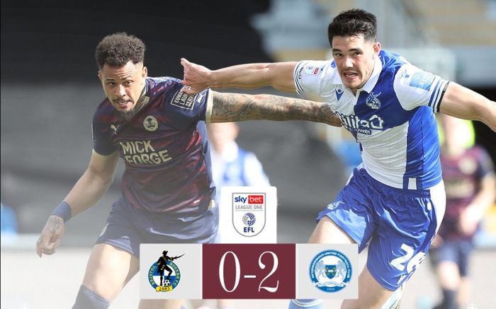 Elkan Baggott bermain selama 90 menit penuh saat Bristol Rovers kalah dari tim papan atas League One 2023-2024.