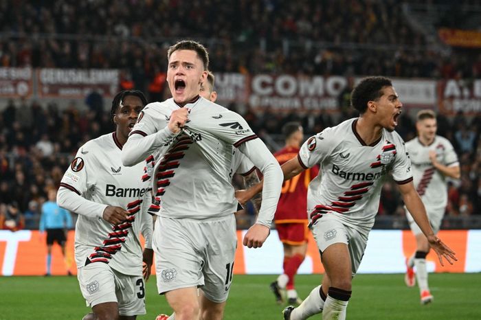 Selebrasi Florian Wirtz setelah membobol gawang AS Roma di Liga Europa.