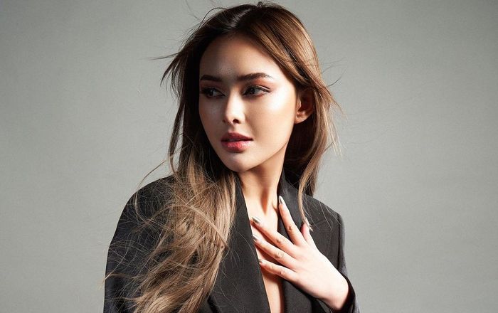 Tengok gaya Amanda Manopo berbalut Gucci!