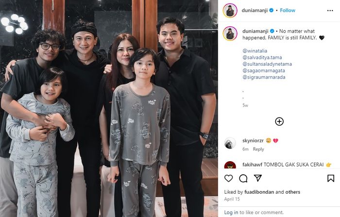 Sebelum digugat cerai Wina Natalia, Anji Manji sempat membagikan potret keluarganya di sosial media @duniamanji.