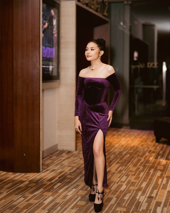 Prilly Latuconsina dalam gala premiere film Temurun.