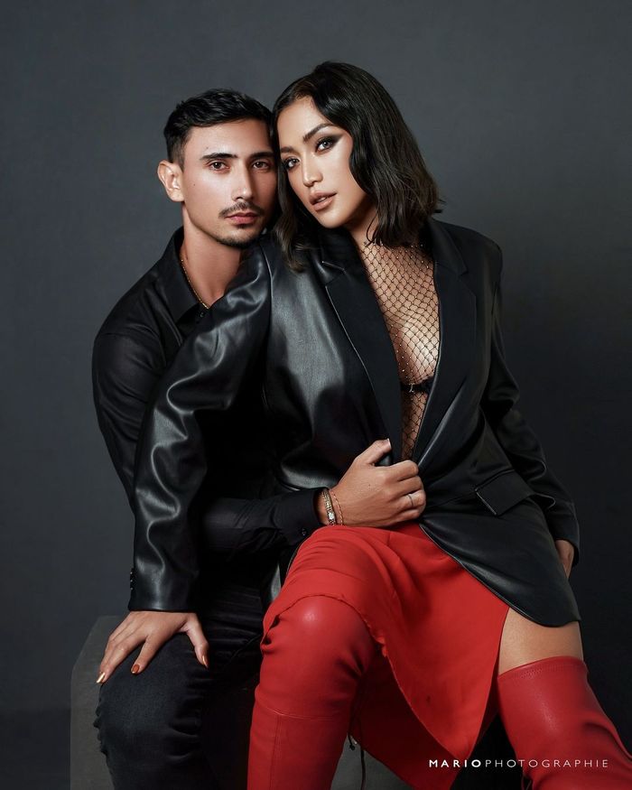 Pemotretan Jessica Iskandar dan Vincent Verhaag bersama fotografer Mario Ardi.