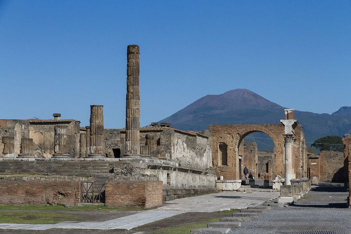 Terkubur selama ribuan tahun, kota kuno Pompeii akhirnya ditemukan. Mengapa penggalian Pompeii begitu penting bagi sejarah dunia?