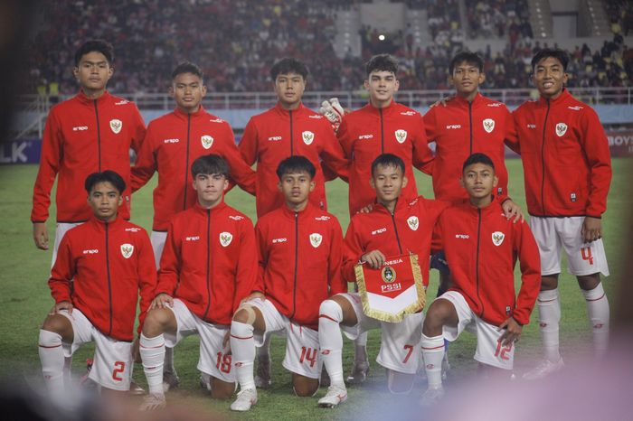 Skuad timnas U-16 Indonesia saat melawan timnas U-16 Laos pada babak fase grup ASEAN Cup U-16 2024, Kamis (27/6/2024).